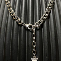 Catenina in acciaio Guess cod: UBN61022