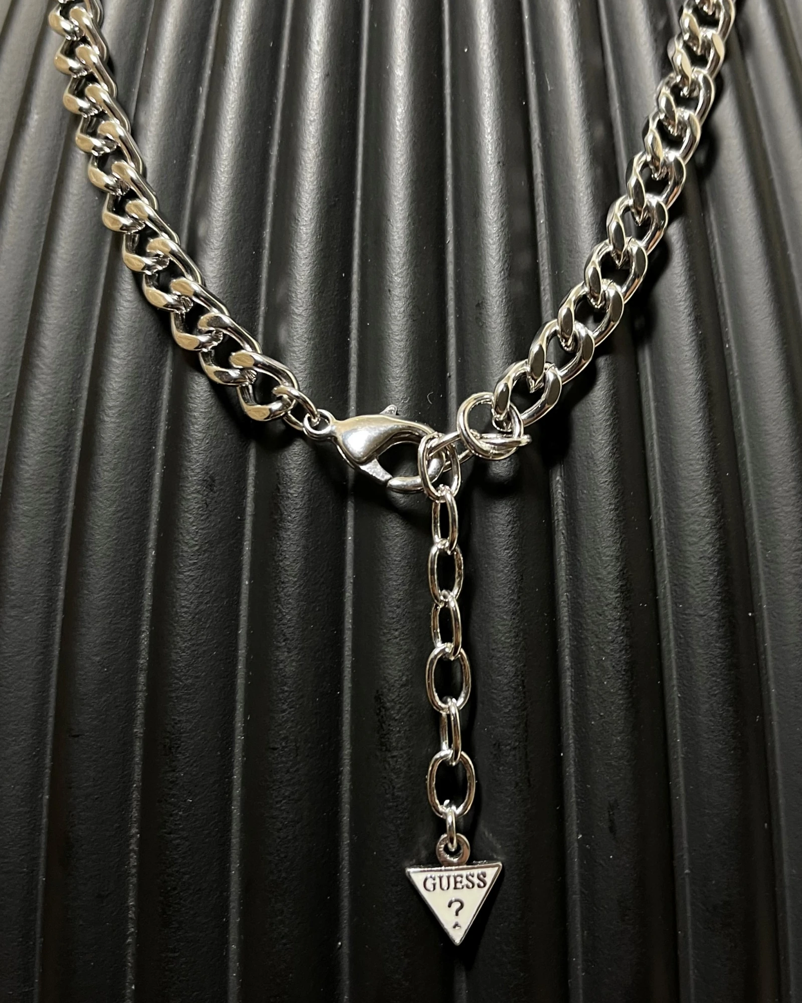 Catenina in acciaio Guess cod: UBN61022