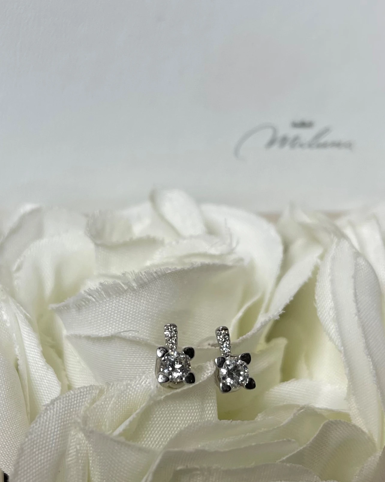 013 Miluna Orecchini in oro con Brillanti cod: ERD2532-032G7