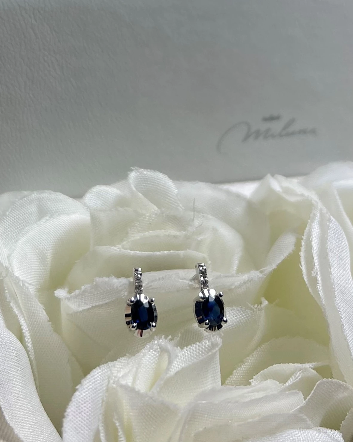 013 Miluna Orecchini in oro con Zaffiri e brillanti cod: ERD2471