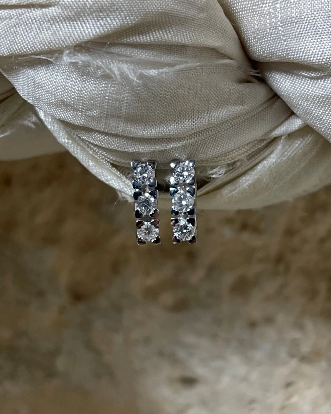 013 Miluna Orecchini in oro con Brillanti cod: ERD2430-048G7