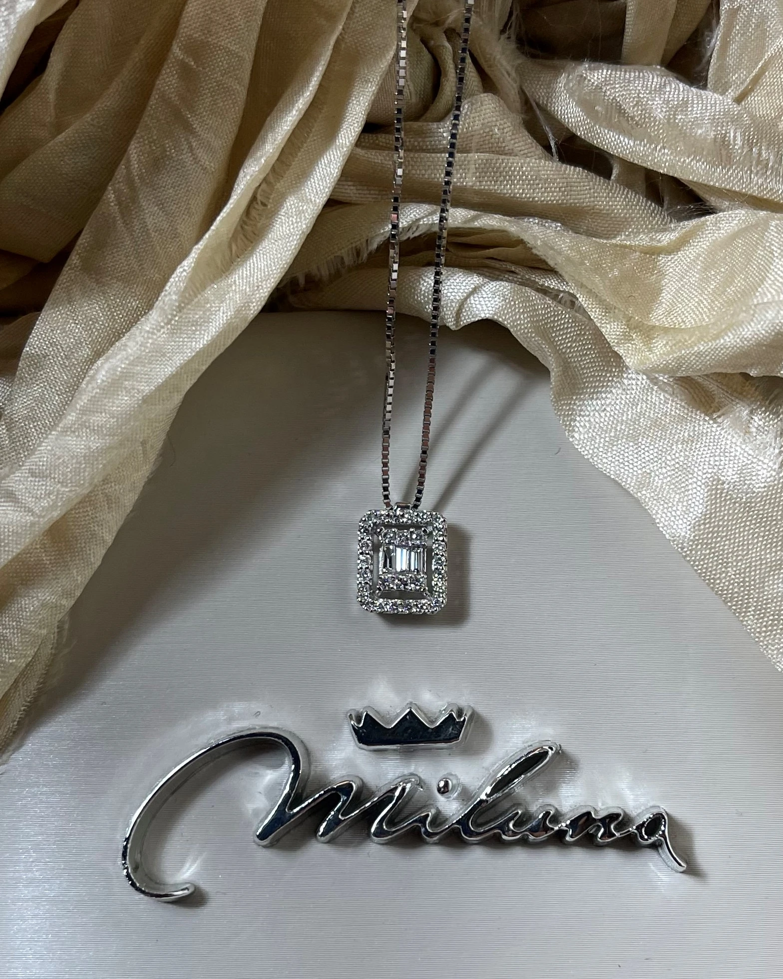 013 Miluna Collana oro bianco con brillanti cod: CLD4382