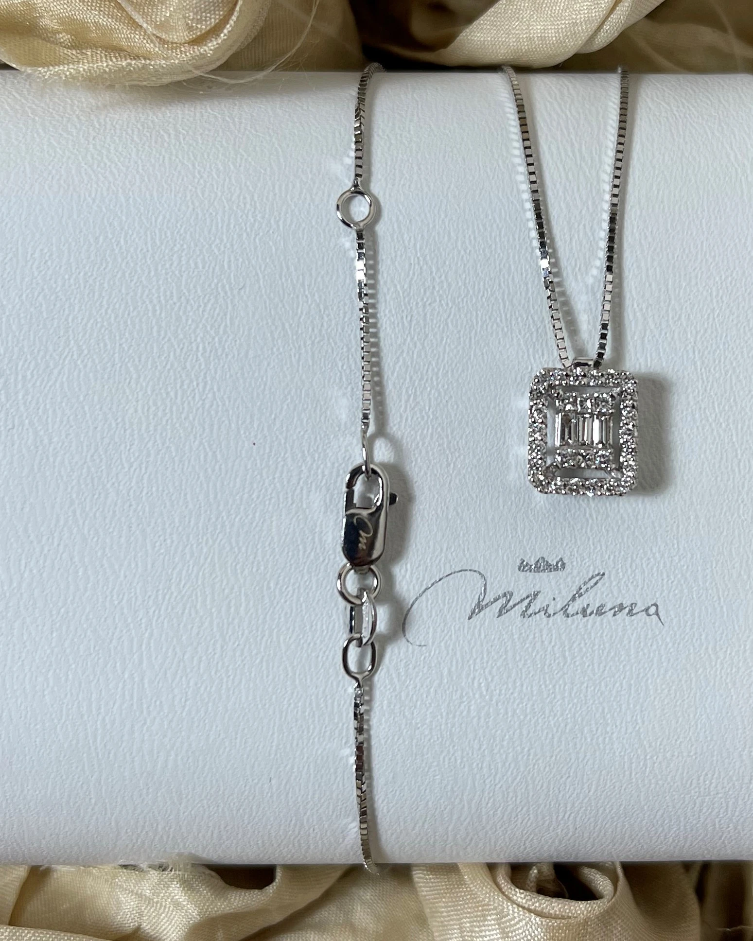 013 Miluna Collana oro bianco con brillanti cod: CLD4382