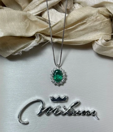 013 MIluna Collana oro bianco con smeraldo e brillanti cod: CLD4134