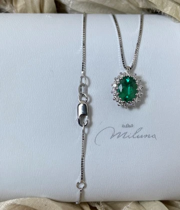 013 MIluna Collana oro bianco con smeraldo e brillanti cod: CLD4134