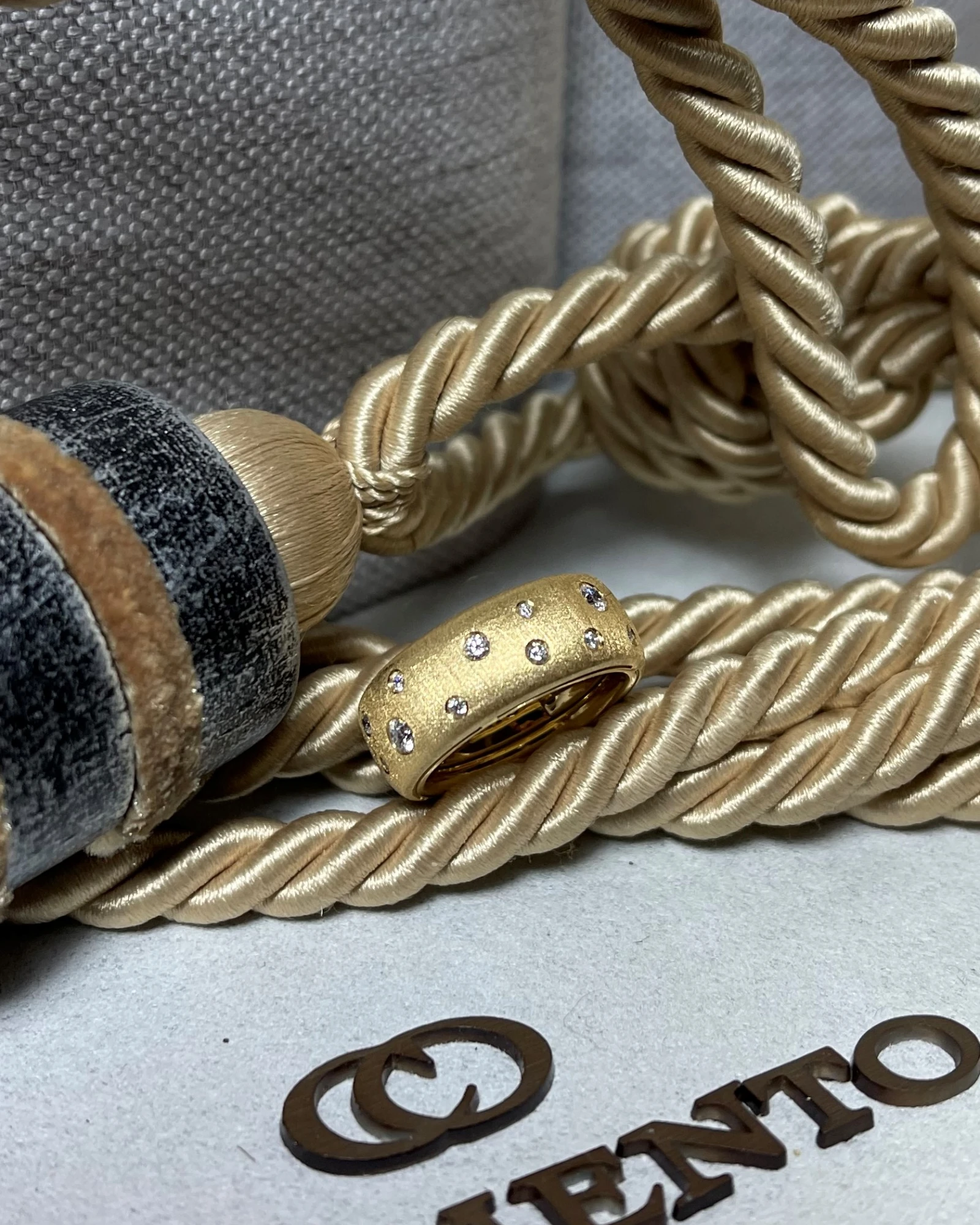 016 Chimento Anello oro con brillanti cod: 51030990