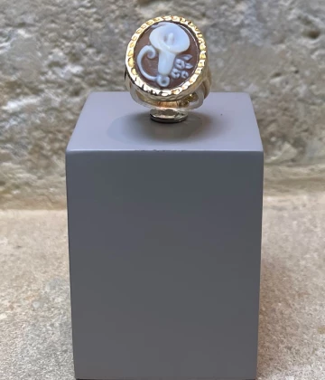 Anello argento giallo con cameo cod: A18