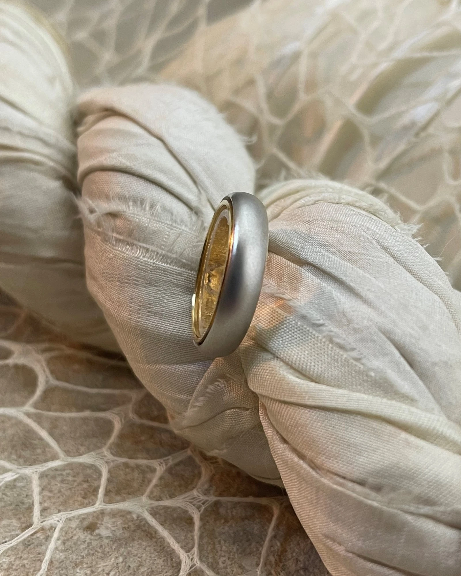 015 Anteo fede in oro bianco e giallo  cod: T166