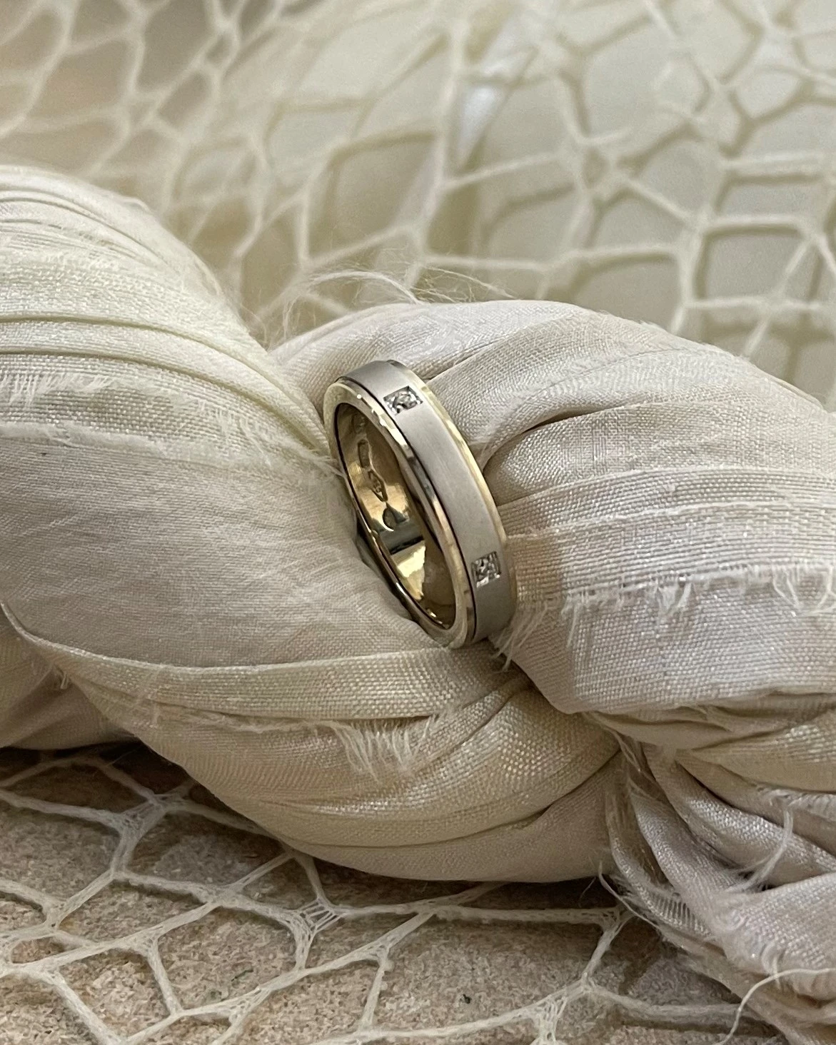 015 Anteo fede in oro e platino bianco e giallo con brillanti cod: T154