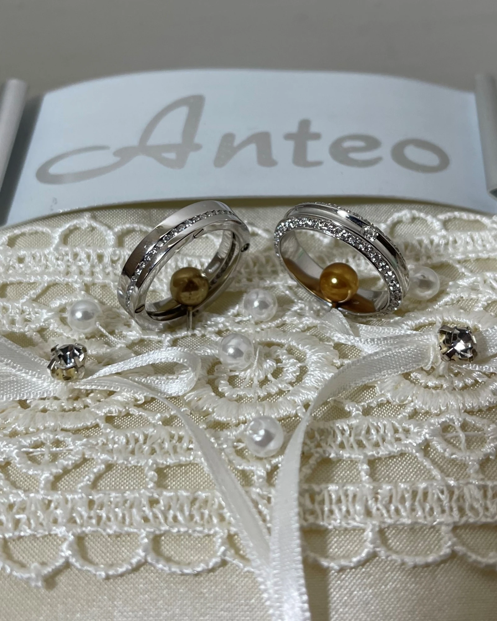015 Anteo fede in oro bianco con brillanti  cod: 0502