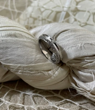 015 Anteo fede in oro bianco con brillanti  cod: 0502