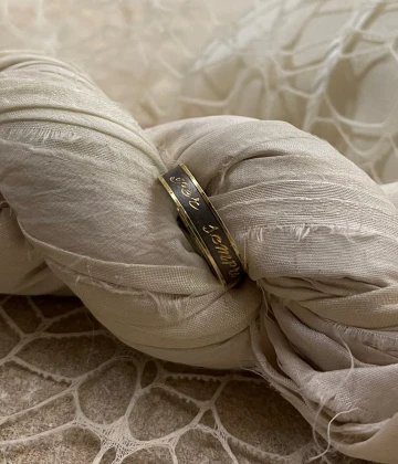 015 Anteo fede in oro giallo con brillanti neri  cod: T144N