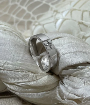 015 Anteo fede in oro bianco con brillanti  cod: T131/1