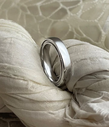 015 Anteo fede in oro bianco con brillanti  cod: 0030