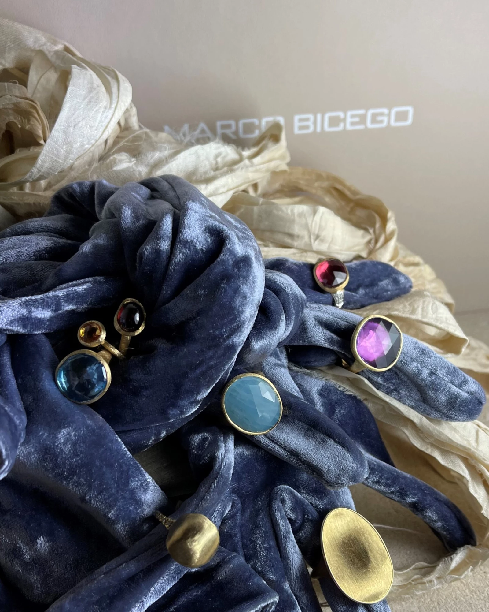 012 Marco Bicego Anello oro  cod: AB564 (Y-02-160)