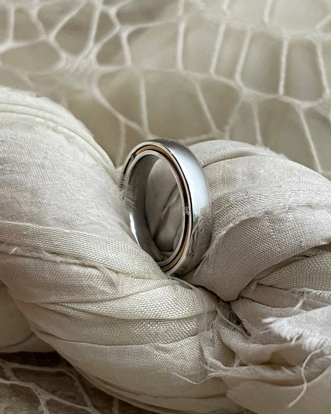 015 Anteo fede in oro bianco e giallo con brillanti cod: 9821