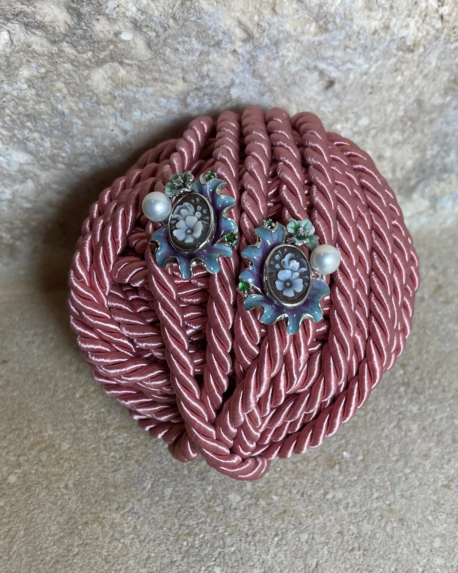 Orecchini argento perla e zirconi cod: NCA8