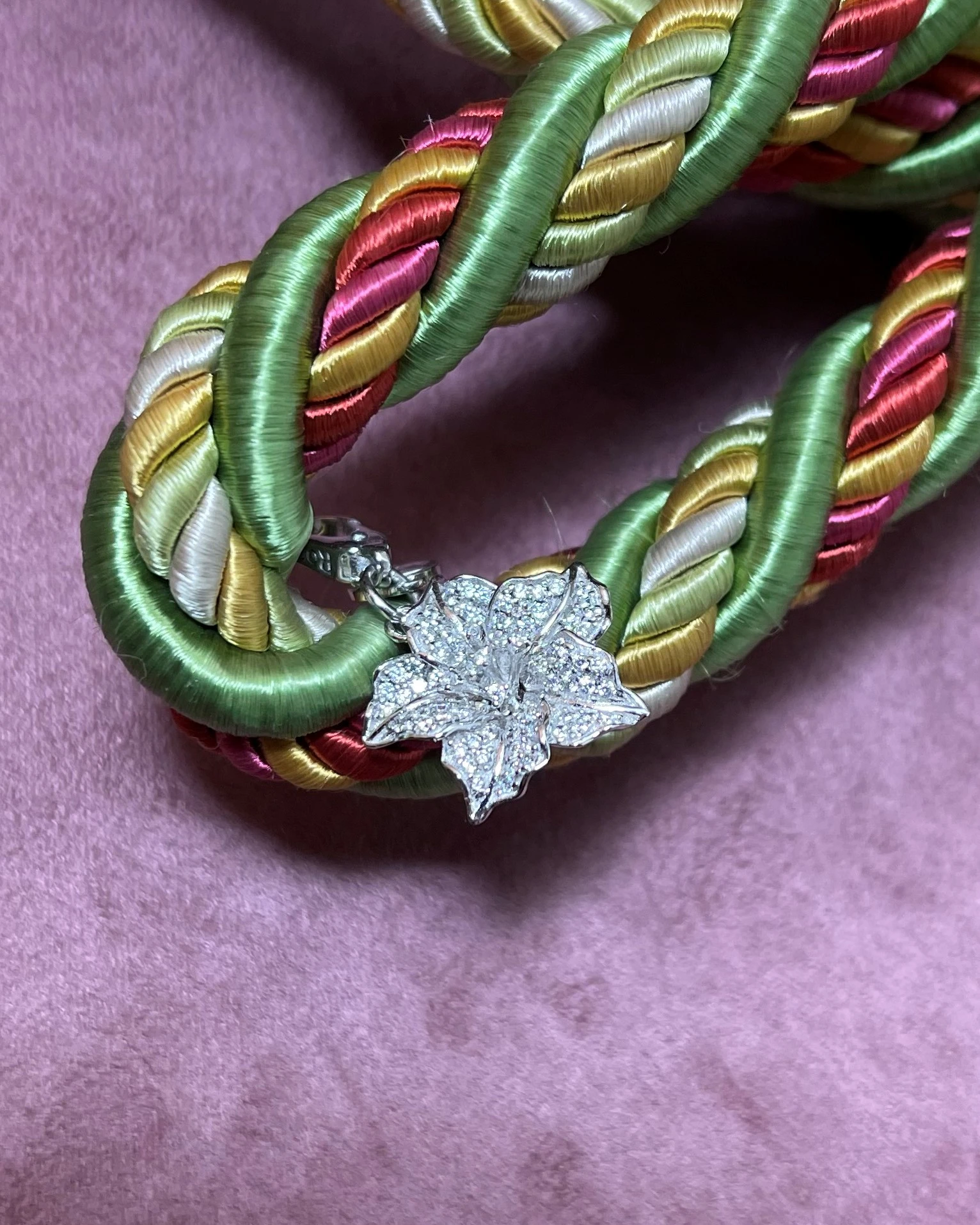 022 Rosato Charm argento con zirconi cod: RSE029