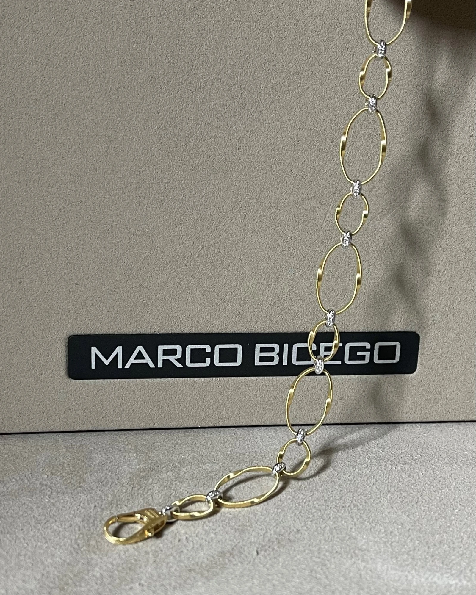 012 Marco Bicego bracciale oro e brillanti cod: BG783-B2 (YW-M5-19,0)
