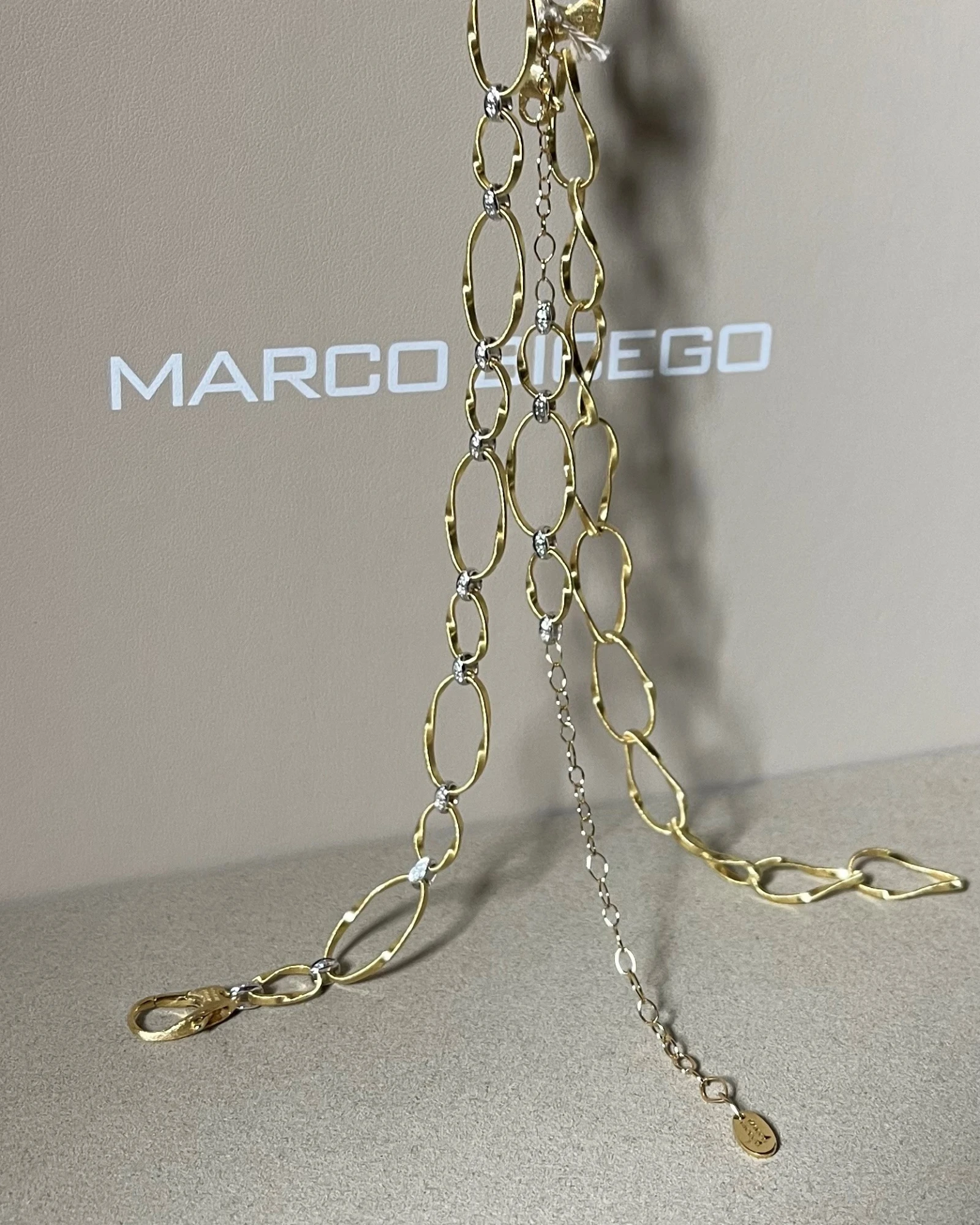 012 Marco Bicego bracciale oro cod: BG778 (Y-01-19,5)