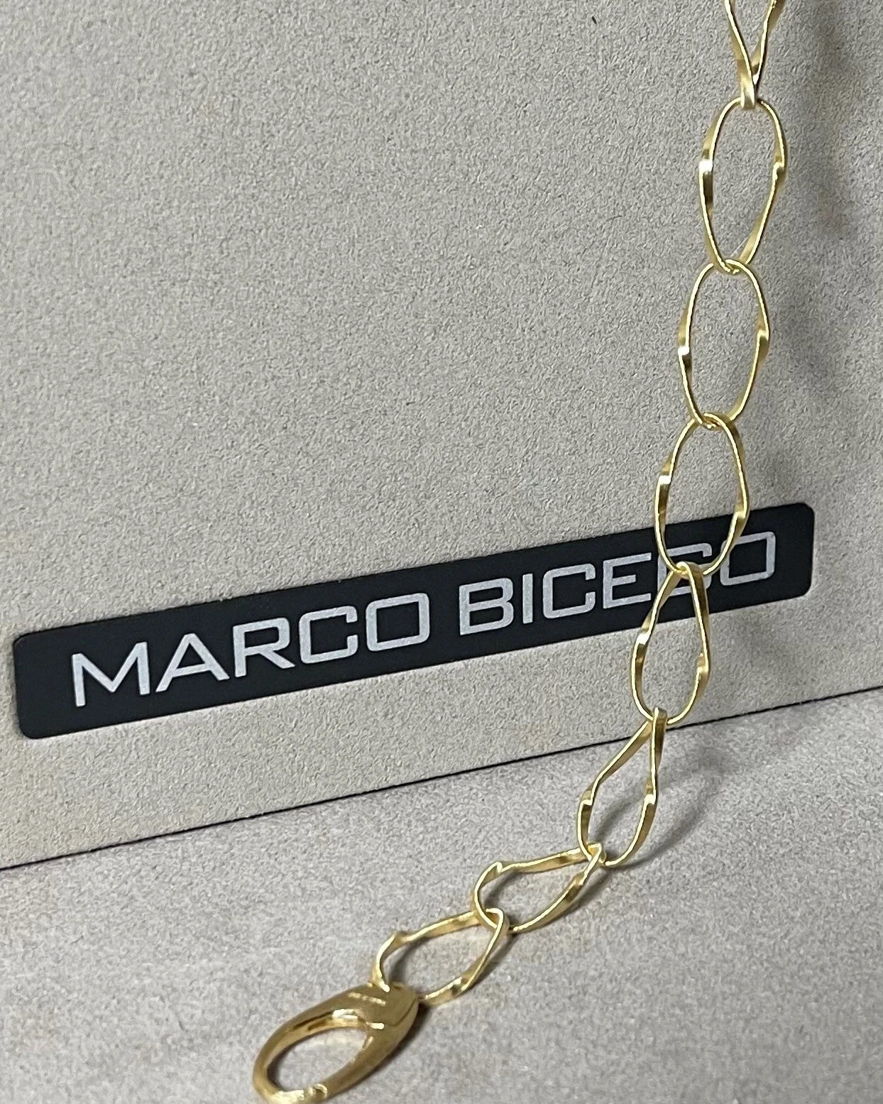 012 Marco Bicego bracciale oro cod: BG778 (Y-01-19,5)