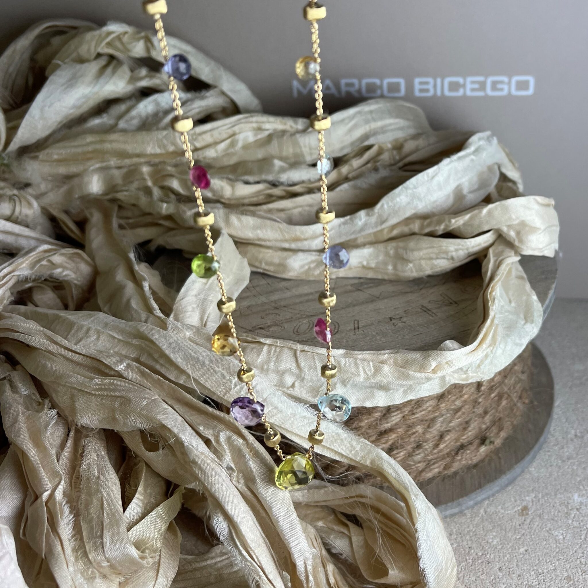 Ognuno sceglie il colore del momento della vita...