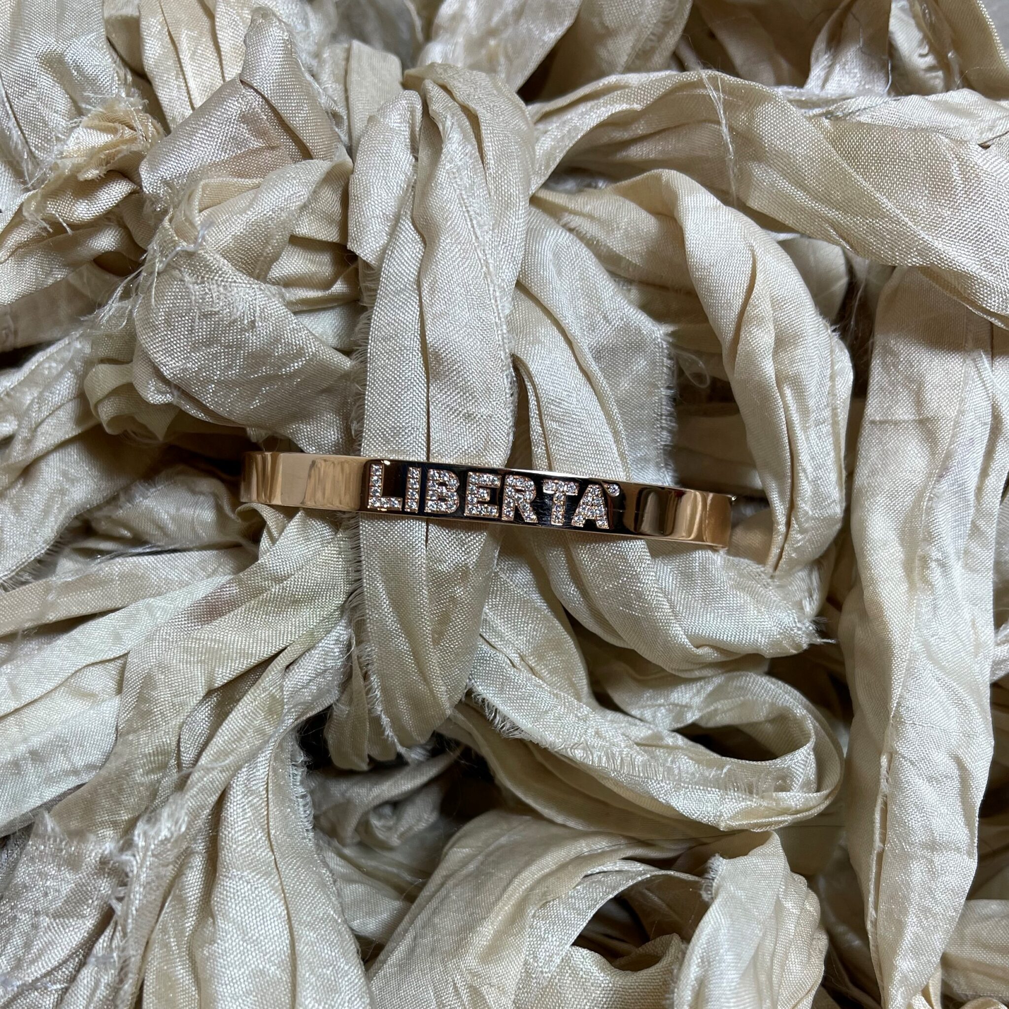 La vita ingarbugliata chiede libertà